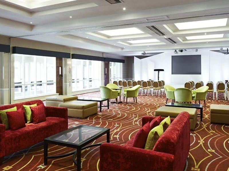 Delta Hotels By Marriott Peterborough Exterior foto
